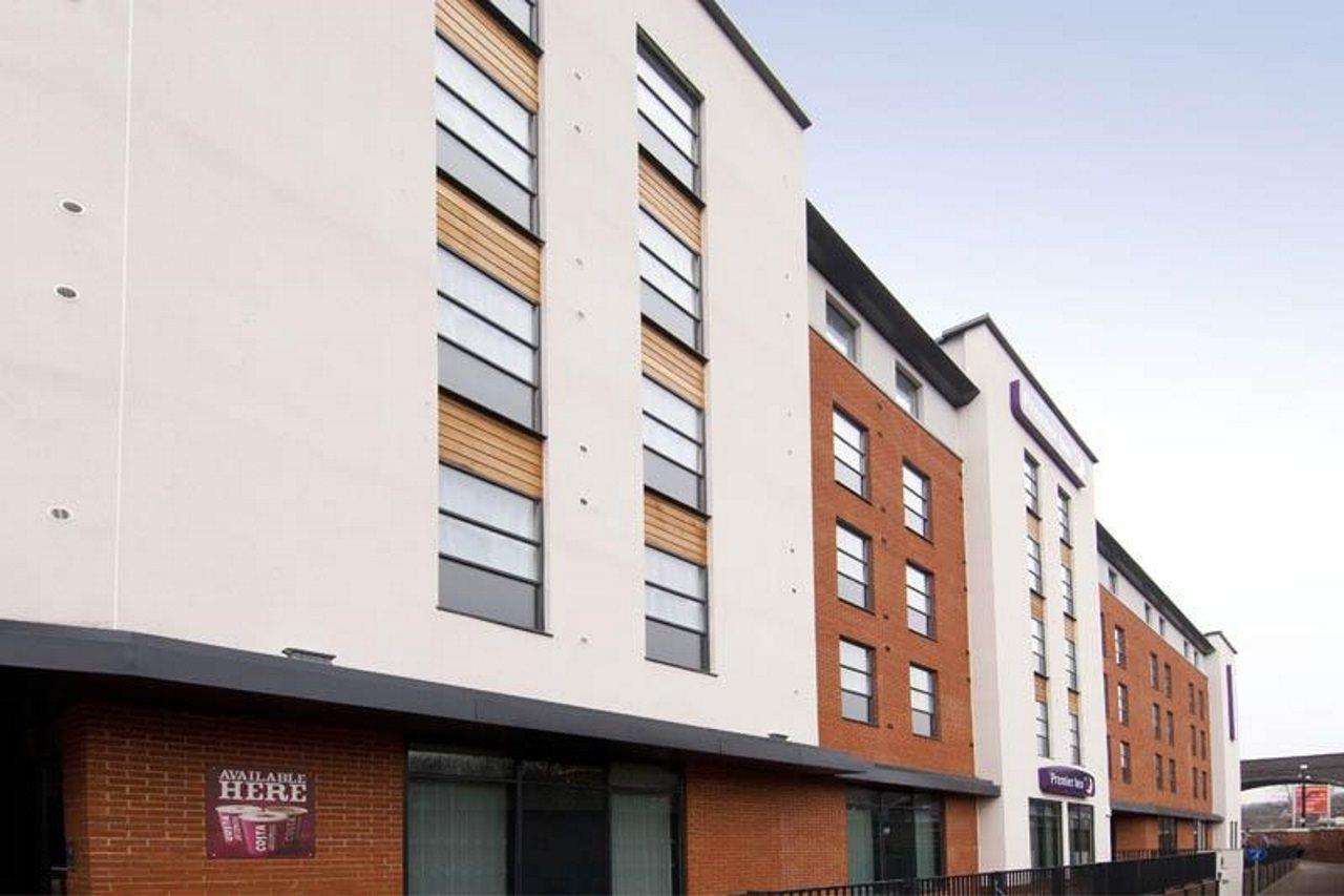Premier Inn High Wycombe Central Exterior photo